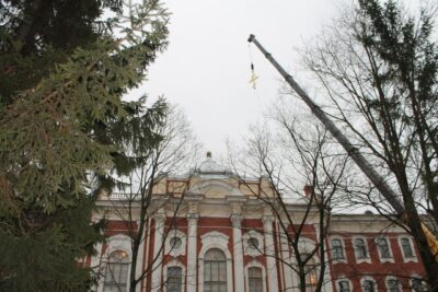установка накупольного креста